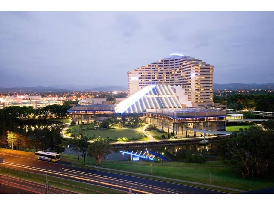 Апартаменты Sierra Grand 2406 Голд-Кост Экстерьер фото